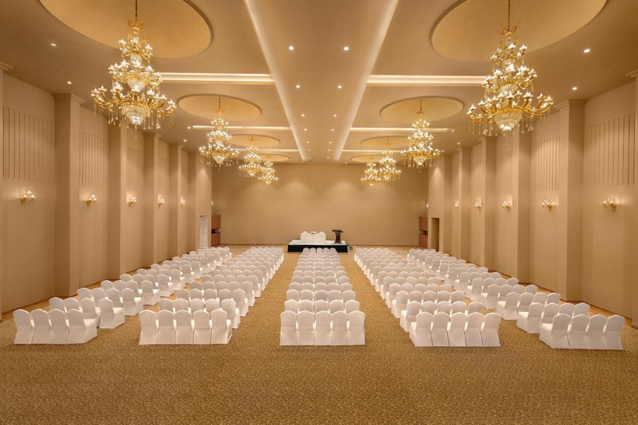 Time Square Resort & Spa Bhuj Ngoại thất bức ảnh