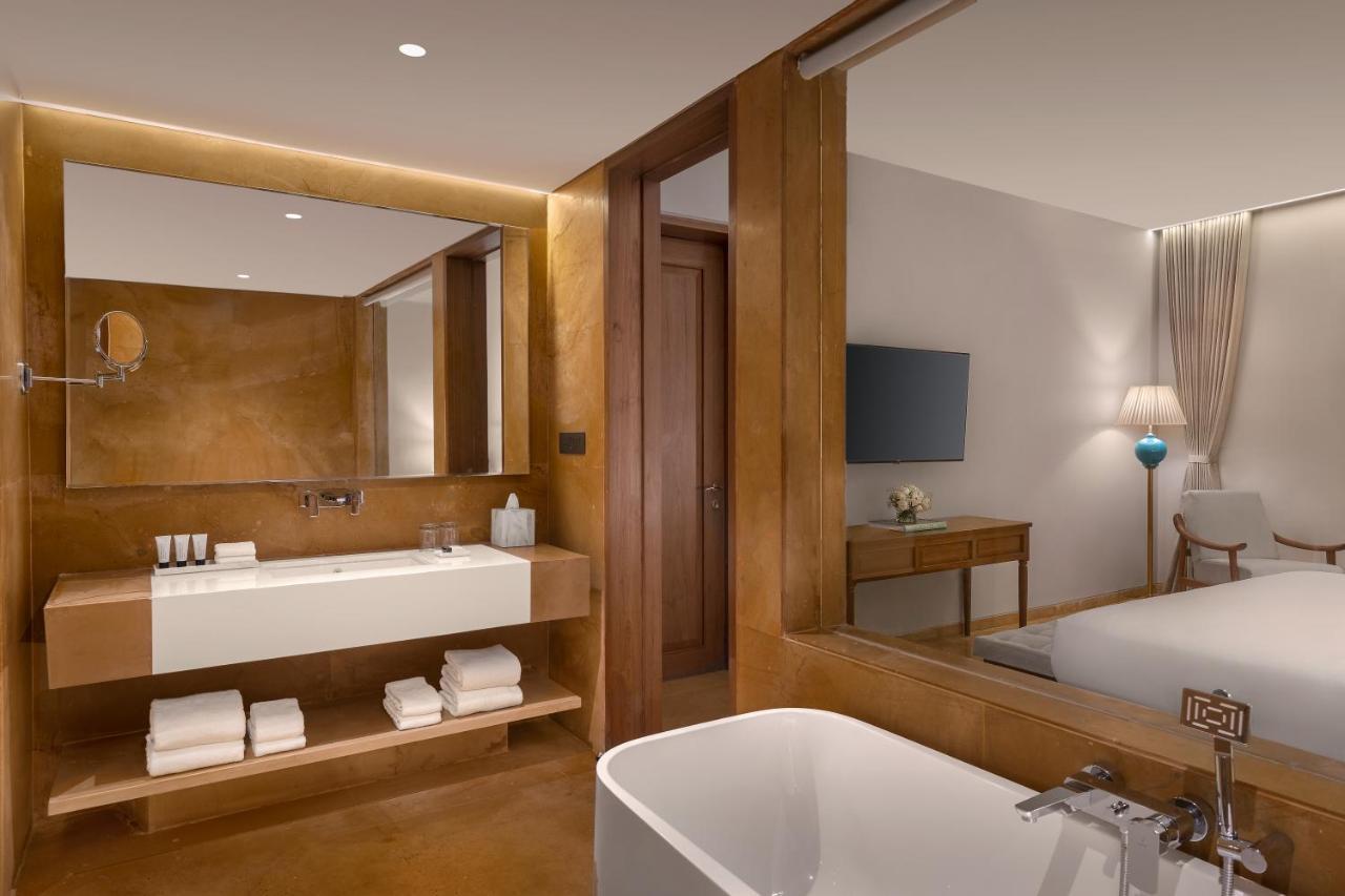 Time Square Resort & Spa Bhuj Ngoại thất bức ảnh