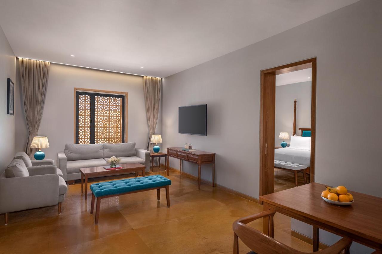 Time Square Resort & Spa Bhuj Ngoại thất bức ảnh