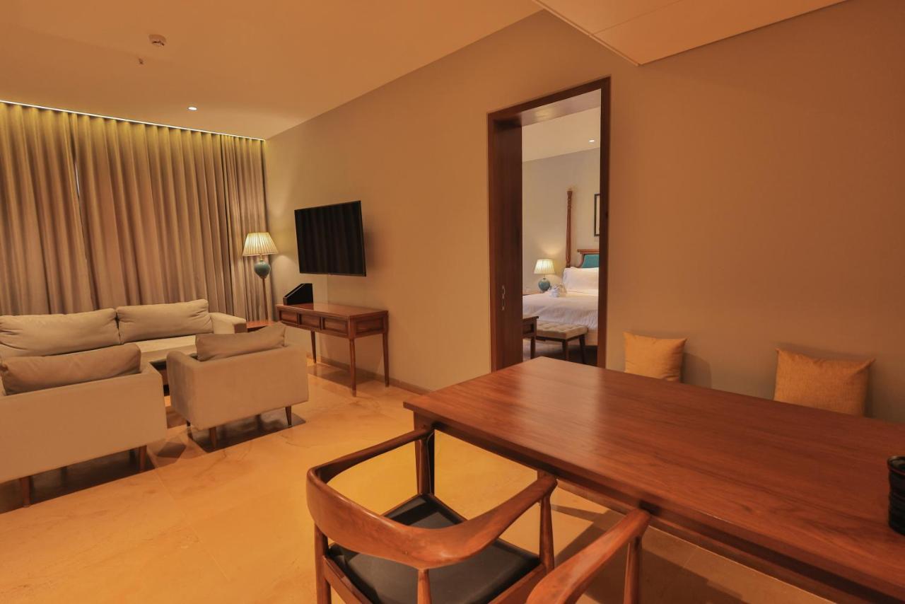 Time Square Resort & Spa Bhuj Ngoại thất bức ảnh